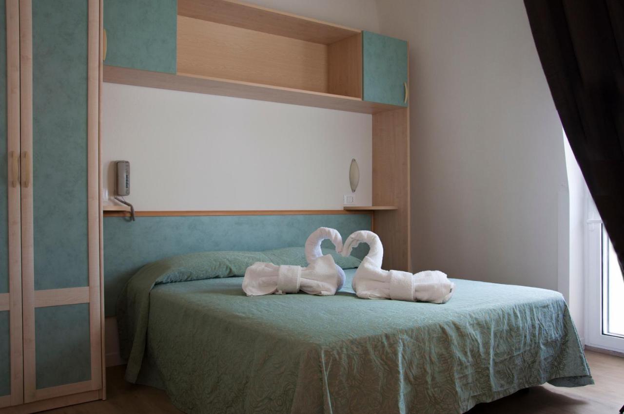 Hotel Ondina E Milazzo Cervia Exteriér fotografie