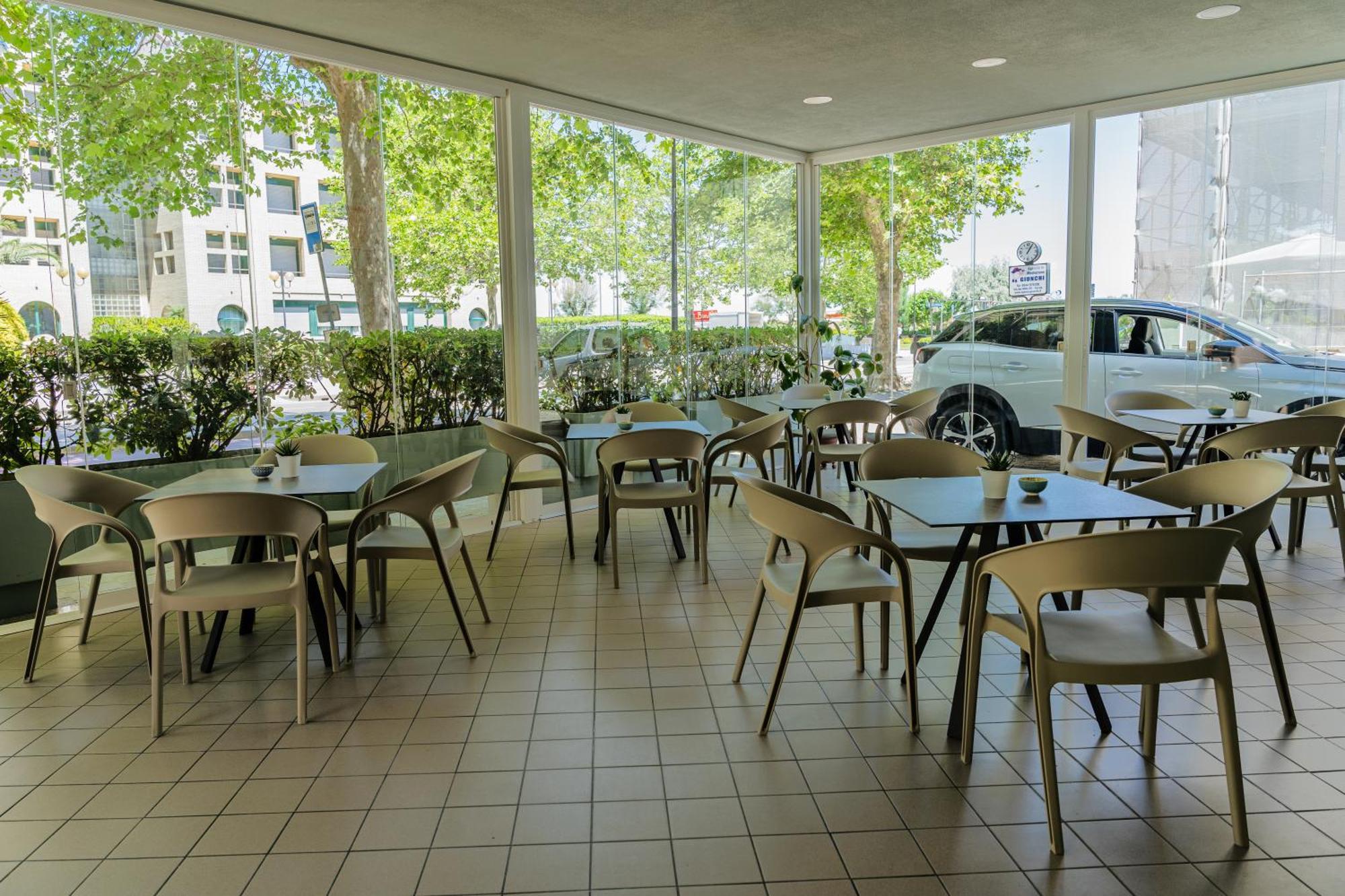 Hotel Ondina E Milazzo Cervia Exteriér fotografie