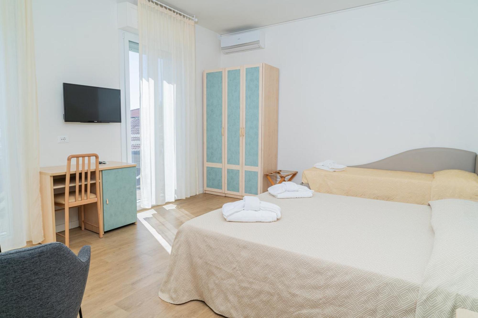 Hotel Ondina E Milazzo Cervia Exteriér fotografie
