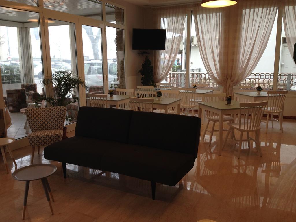 Hotel Ondina E Milazzo Cervia Exteriér fotografie